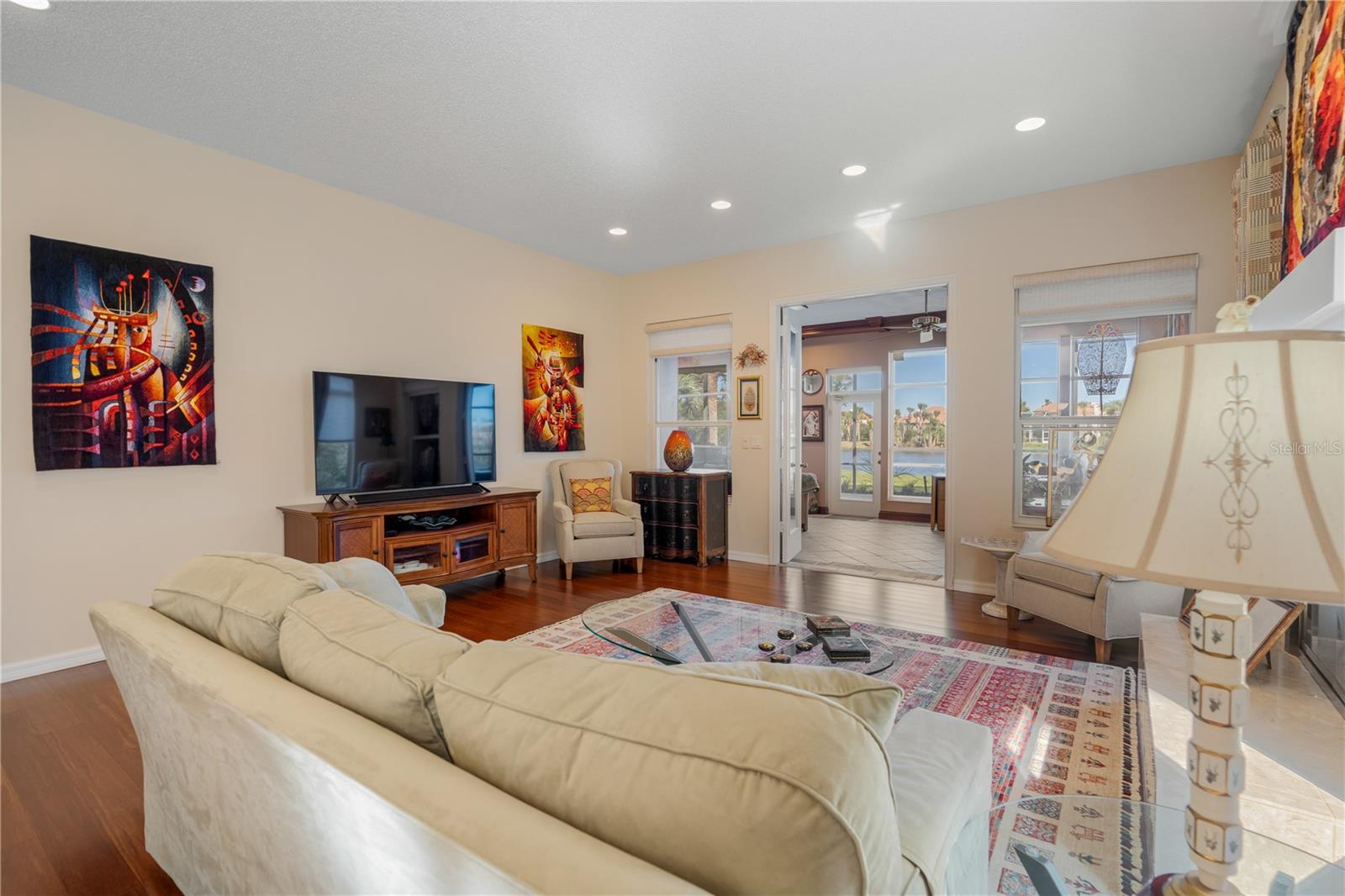 2 LAGUNA CT