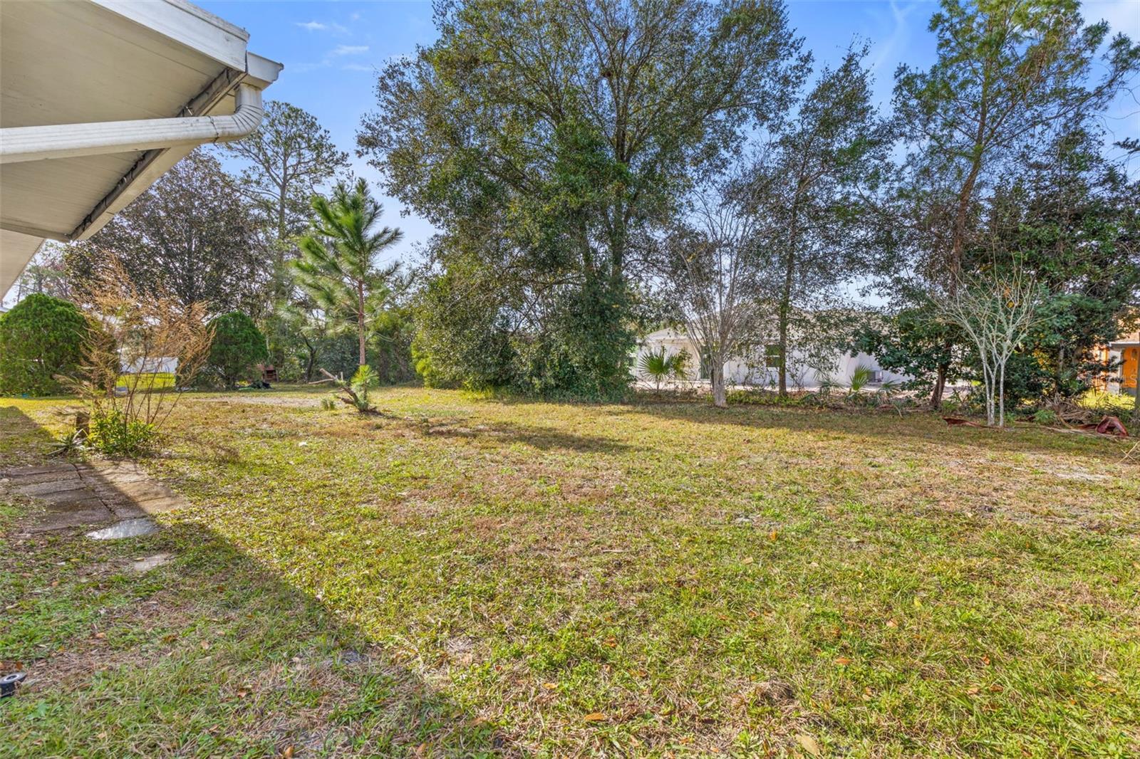 28 FORDHAM LN