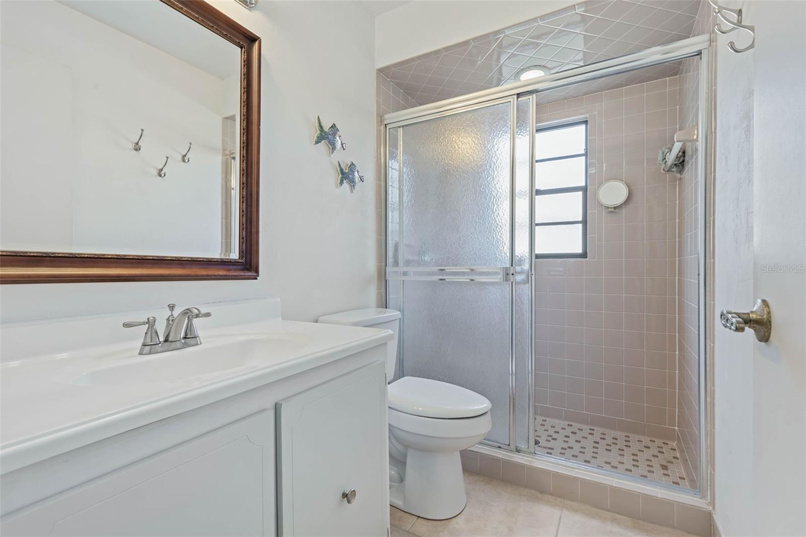 28 FORDHAM LN