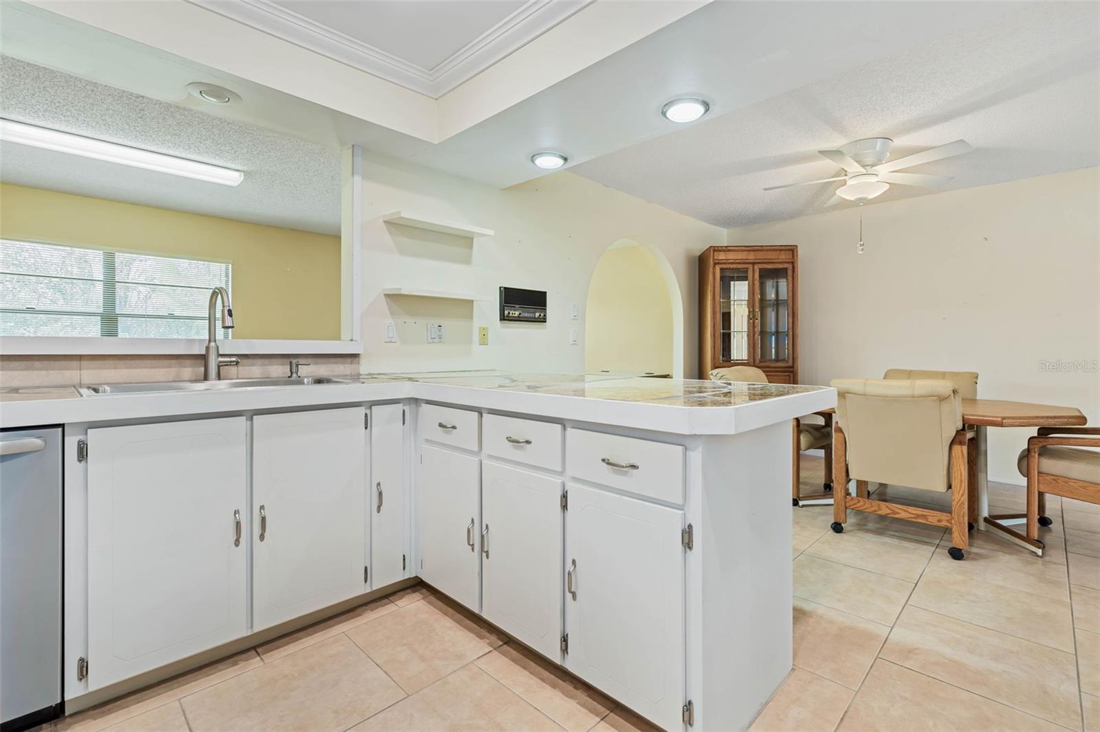 28 FORDHAM LN