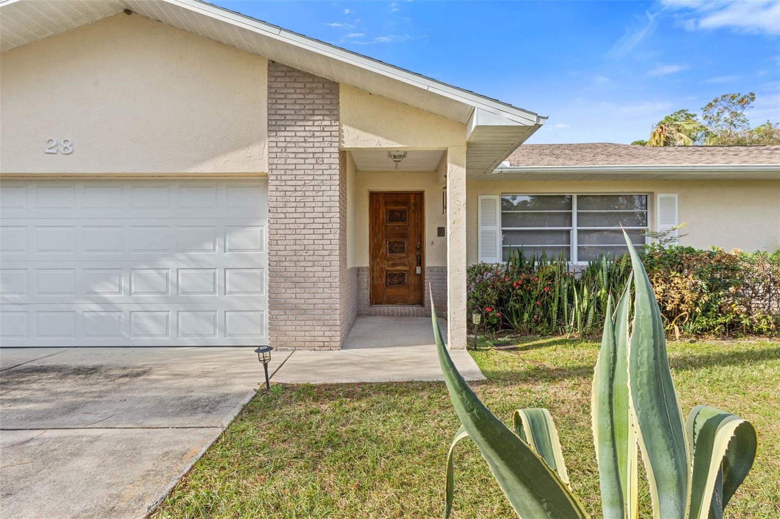 28 FORDHAM LN