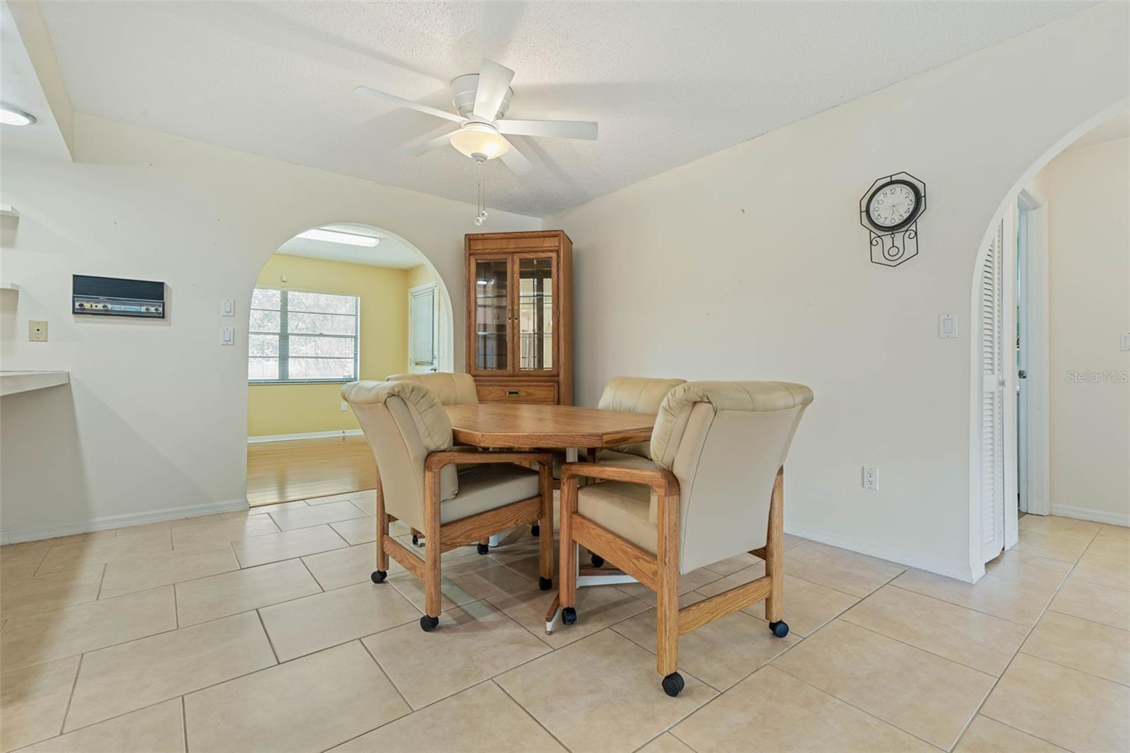 28 FORDHAM LN