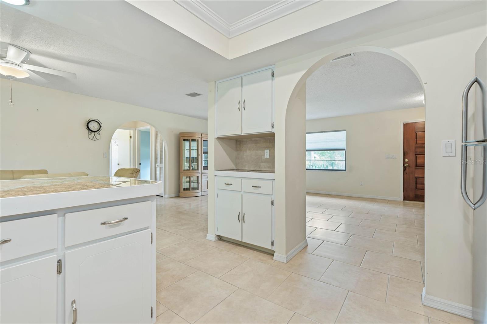 28 FORDHAM LN