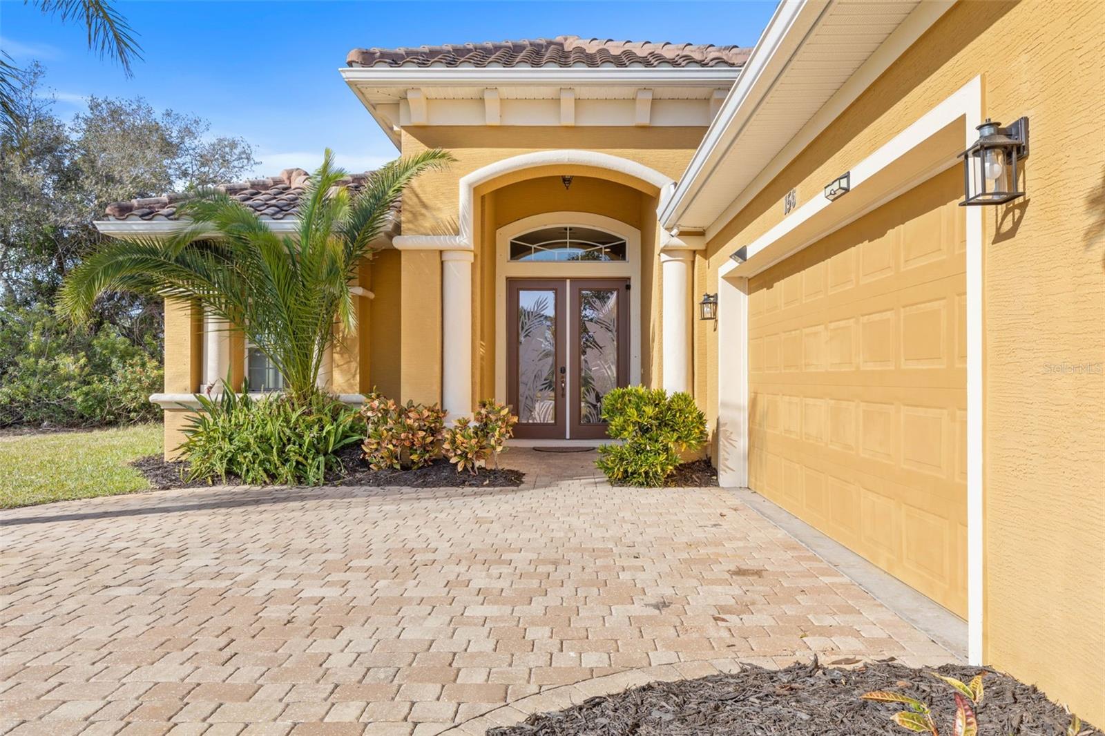 156 HERON DR