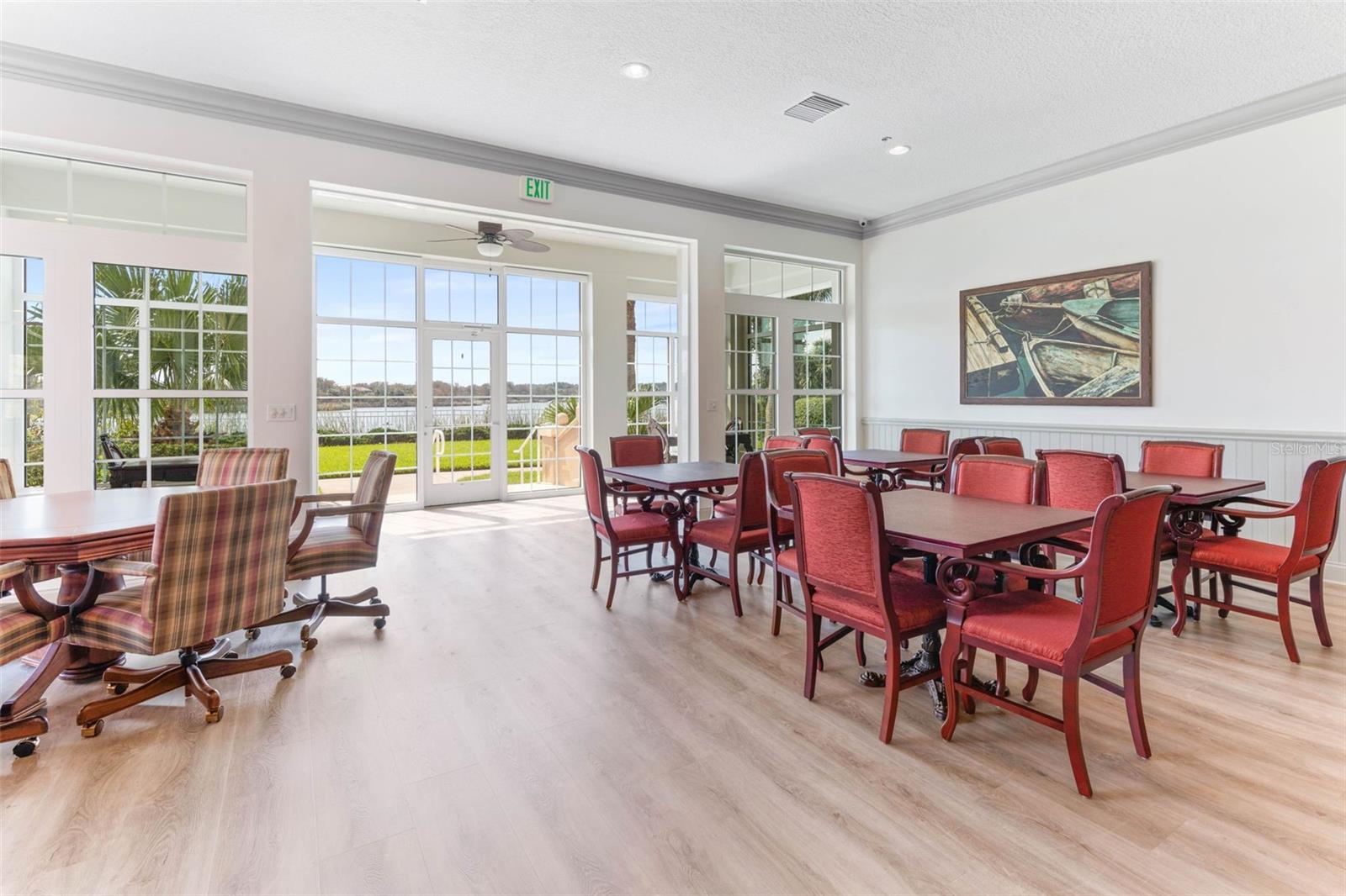 156 HERON DR