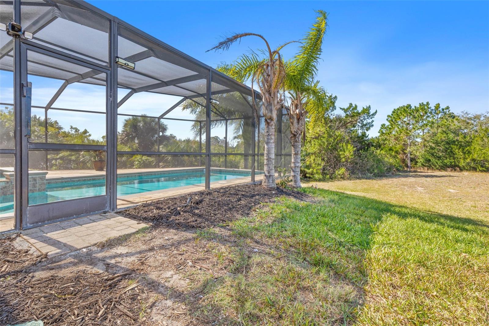 156 HERON DR