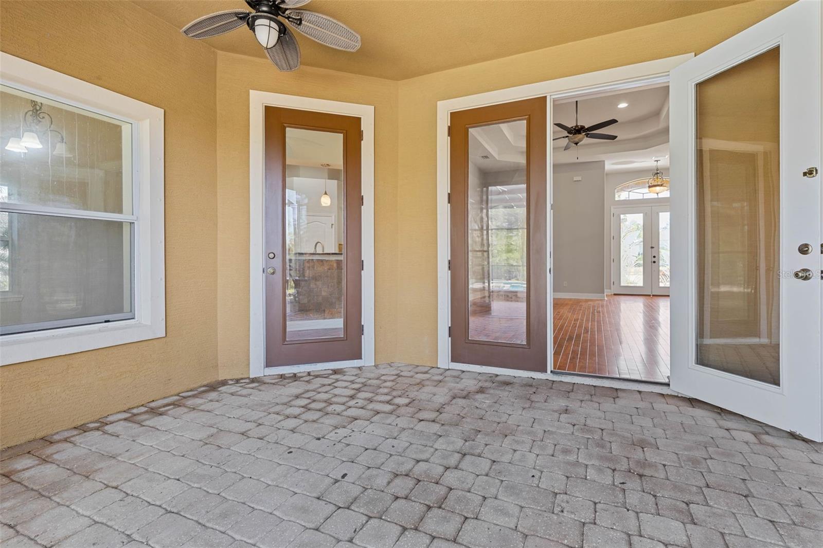 156 HERON DR