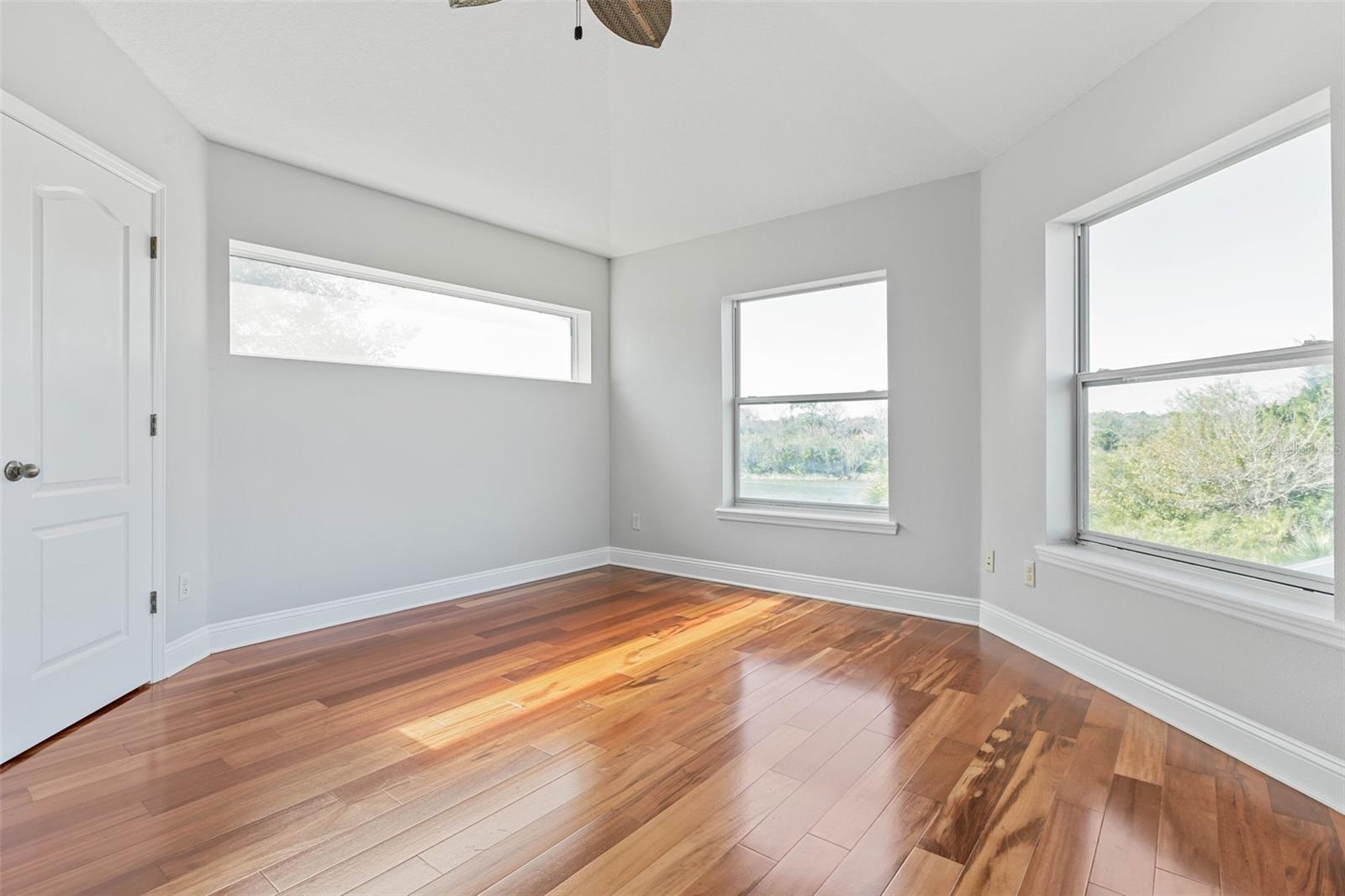 156 HERON DR