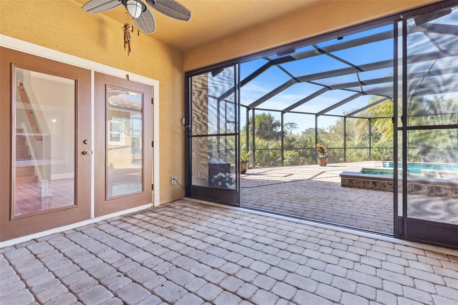 156 HERON DR