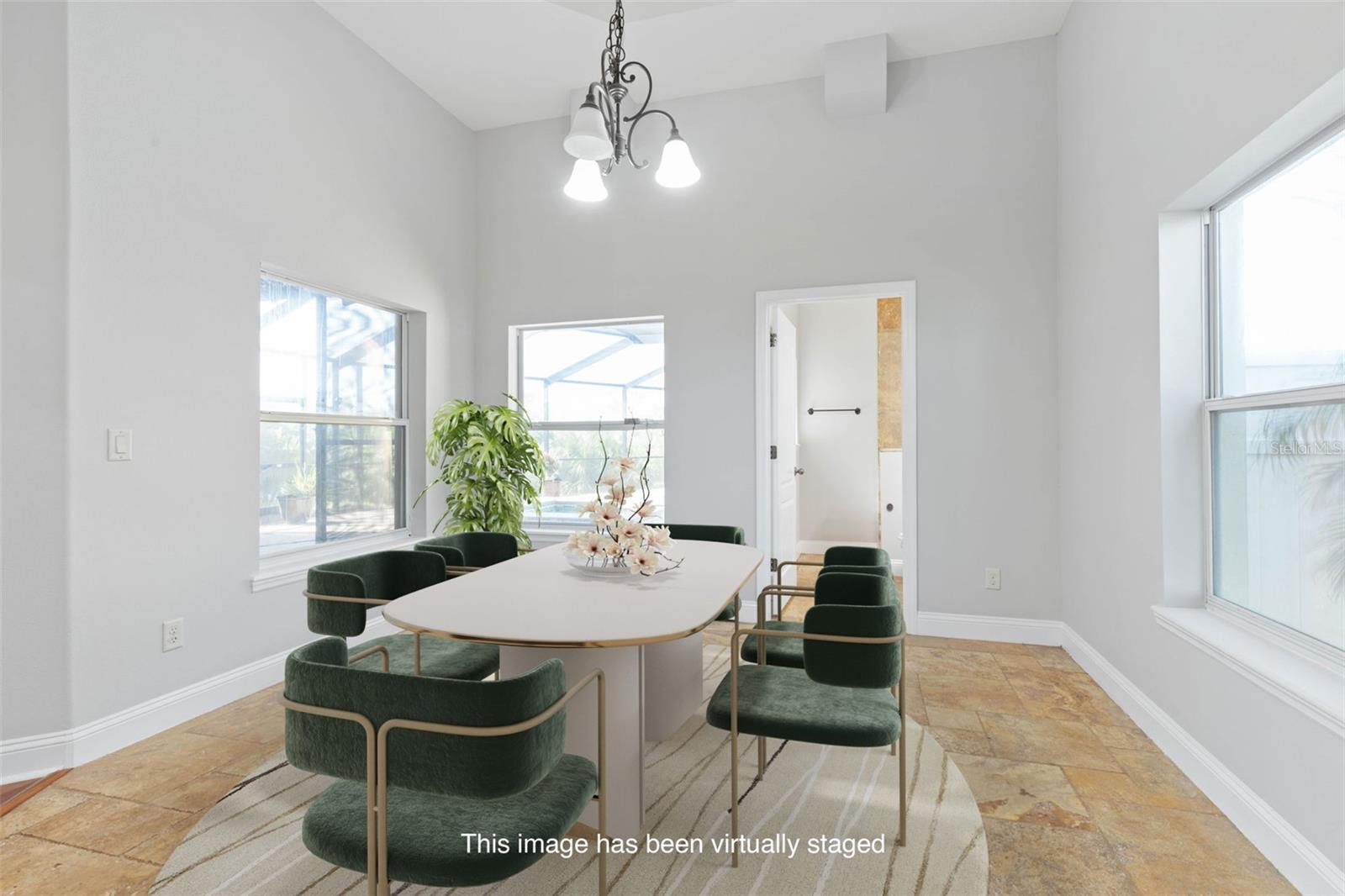 156 HERON DR