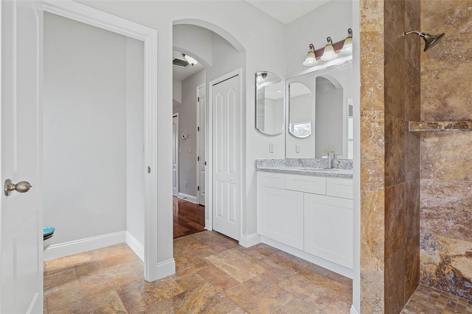 156 HERON DR