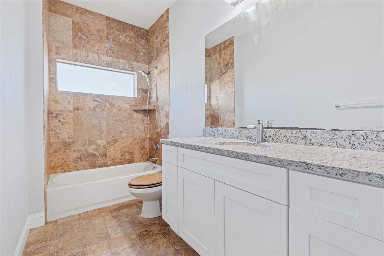 156 HERON DR