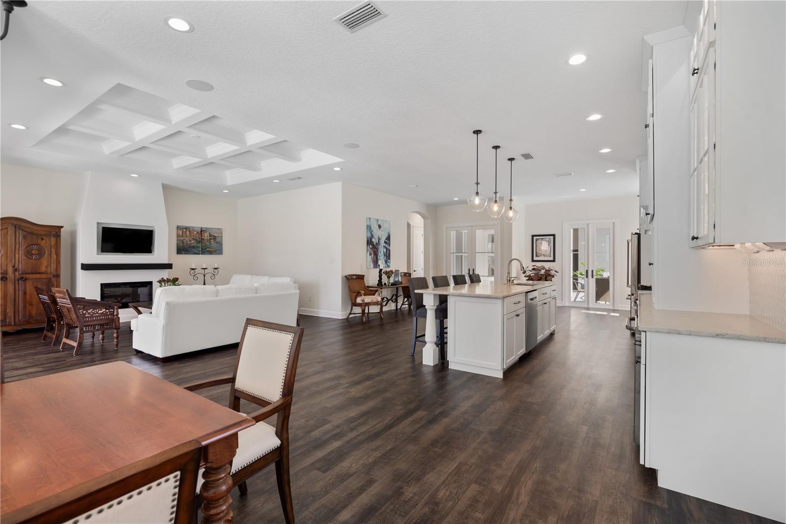 13 MONTILLA PL