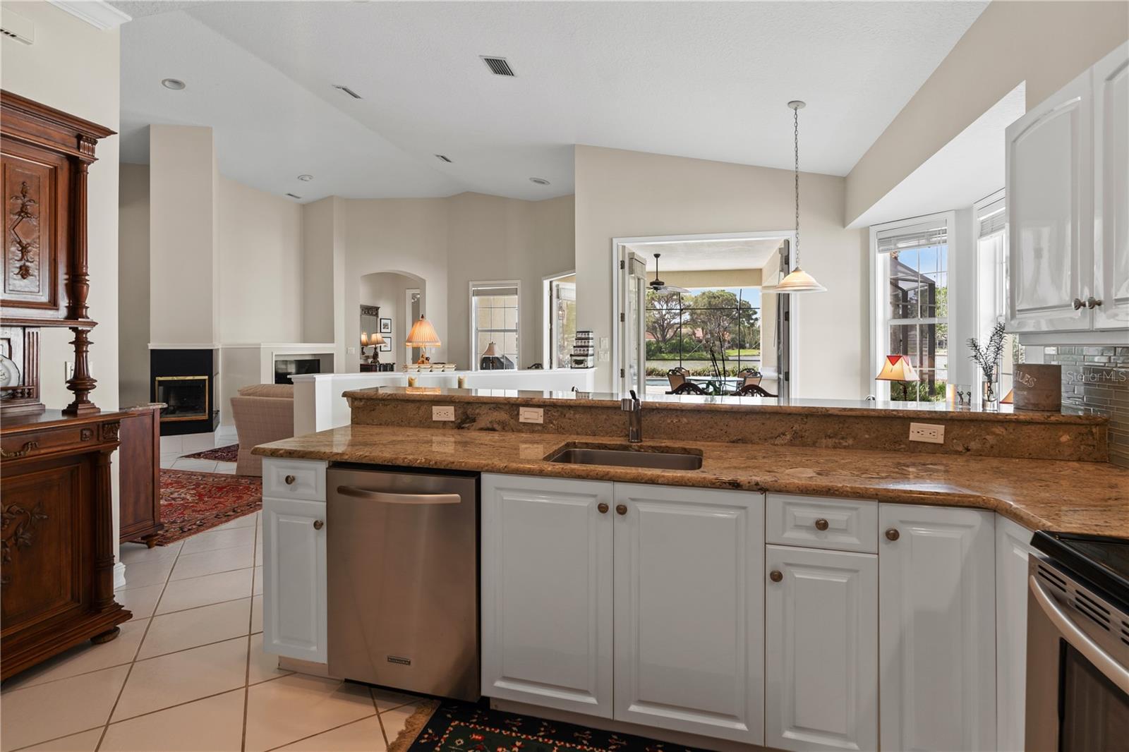 22 MARBELLA CT