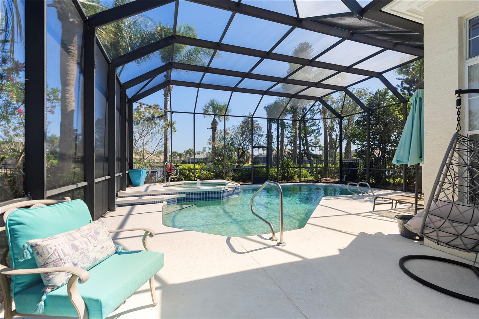 8 LA COSTA WAY