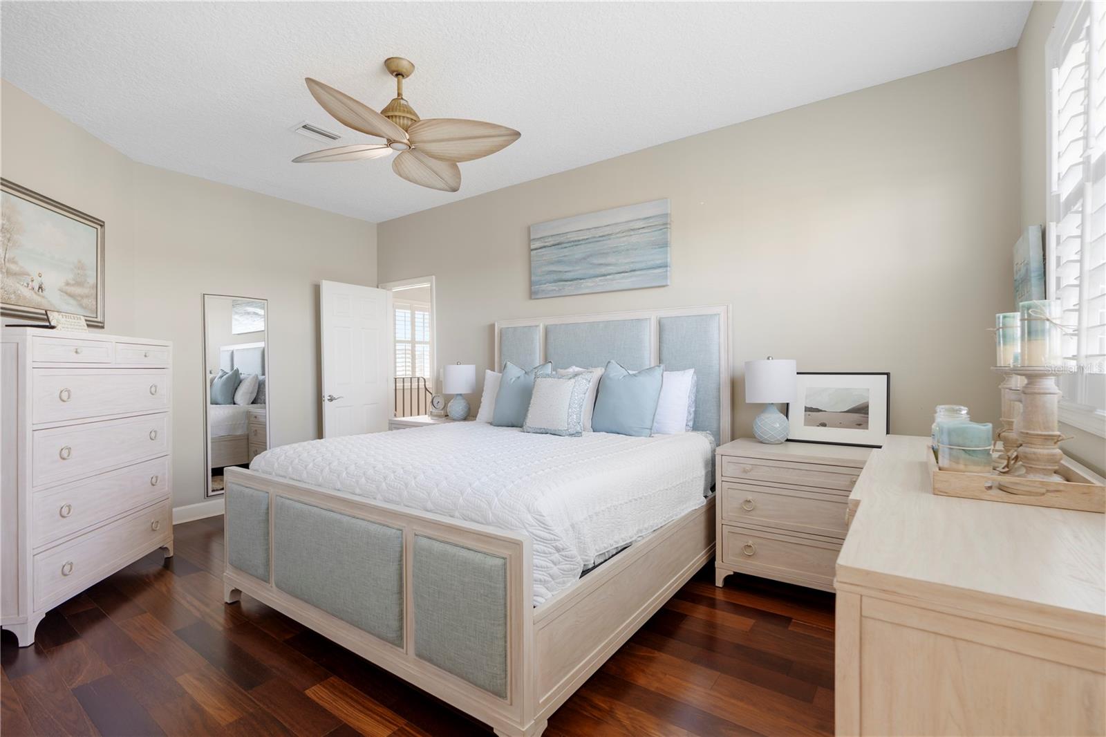 8 LA COSTA WAY