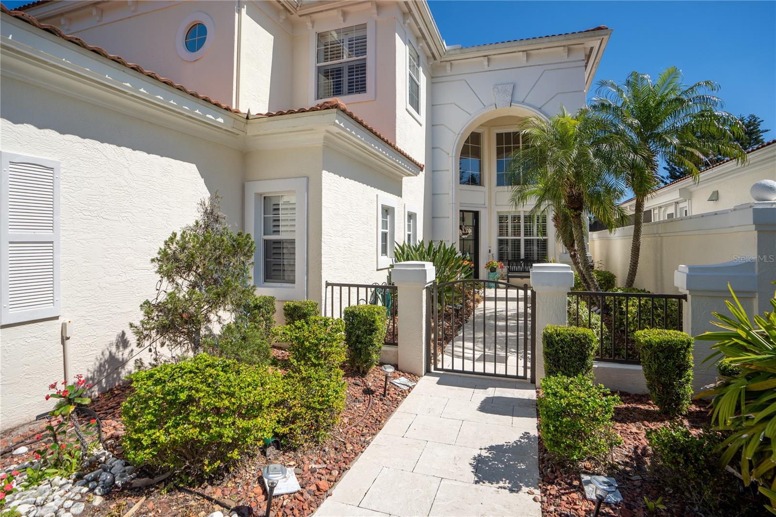8 LA COSTA WAY