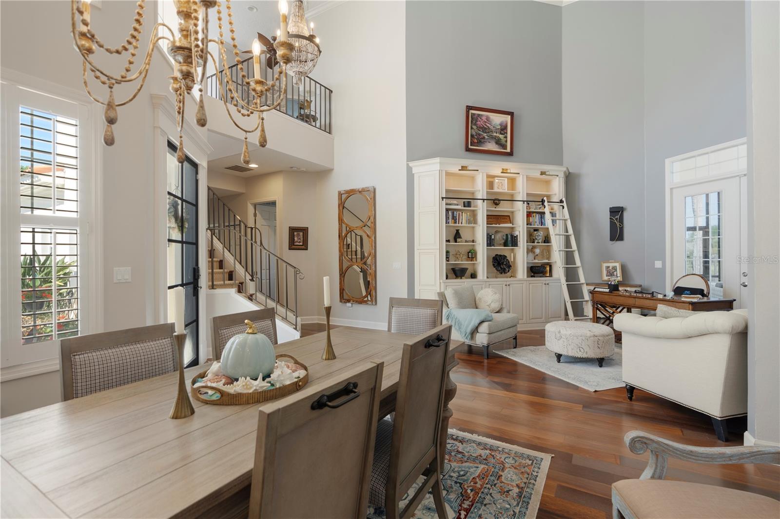 8 LA COSTA WAY