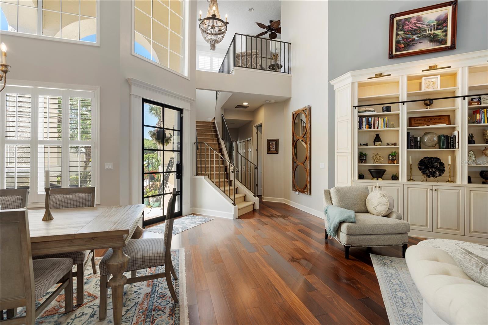 8 LA COSTA WAY