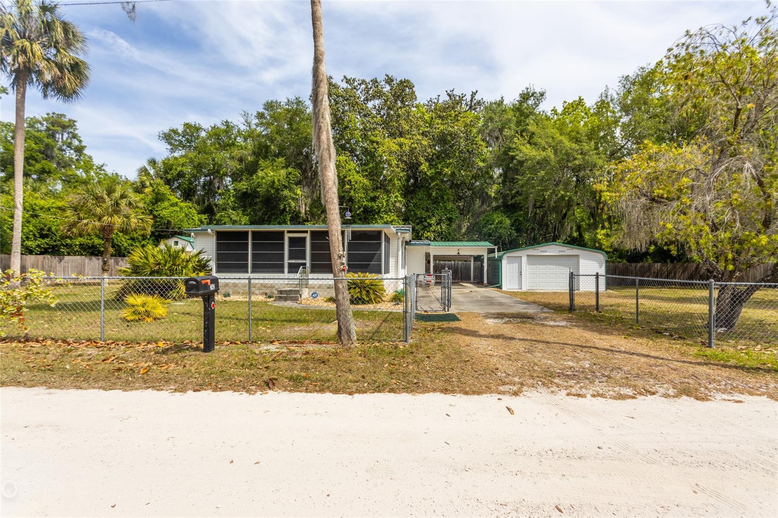 242 HERMIT DR
