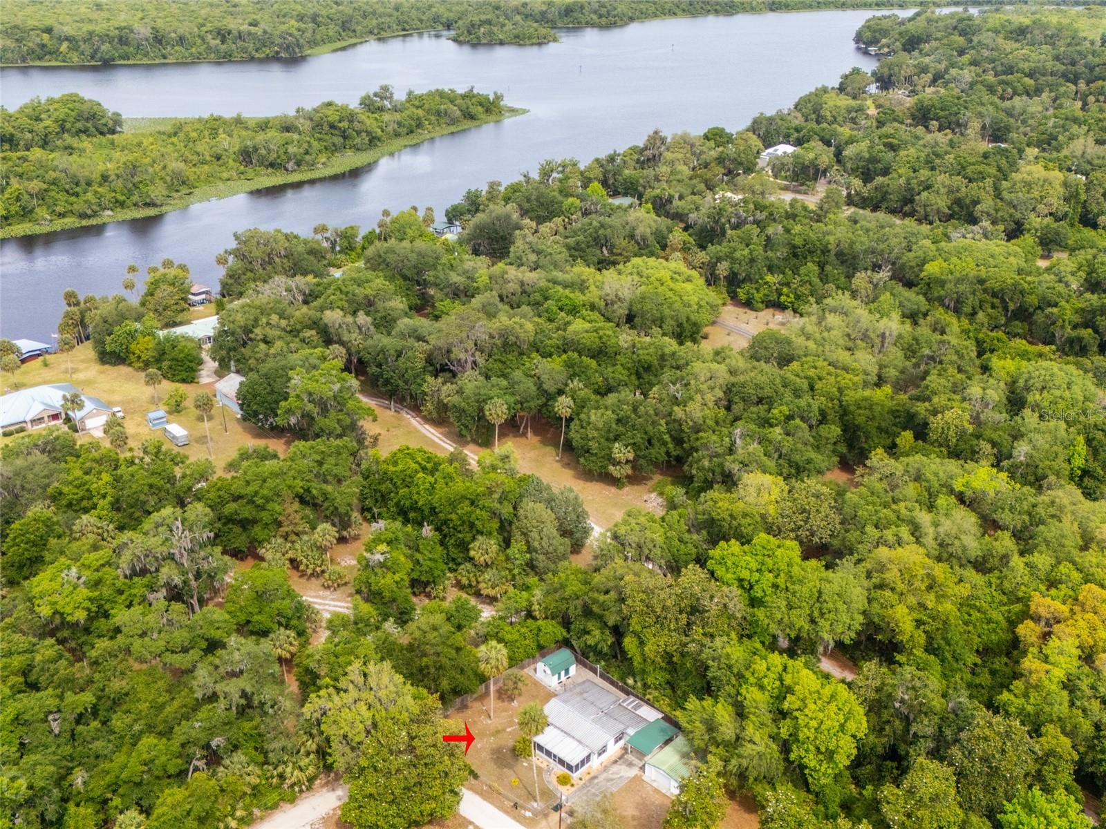 242 HERMIT DR