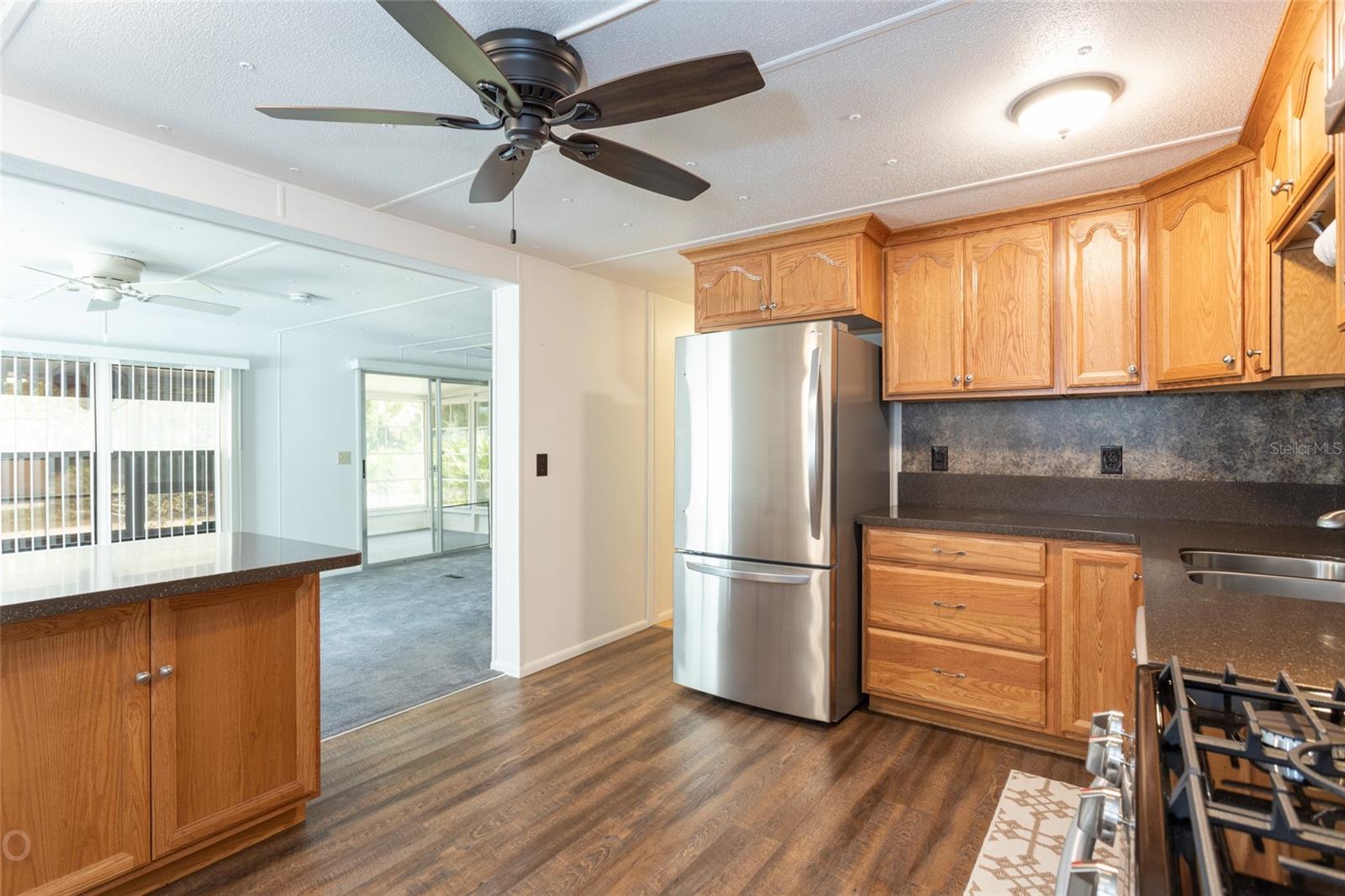 242 HERMIT DR