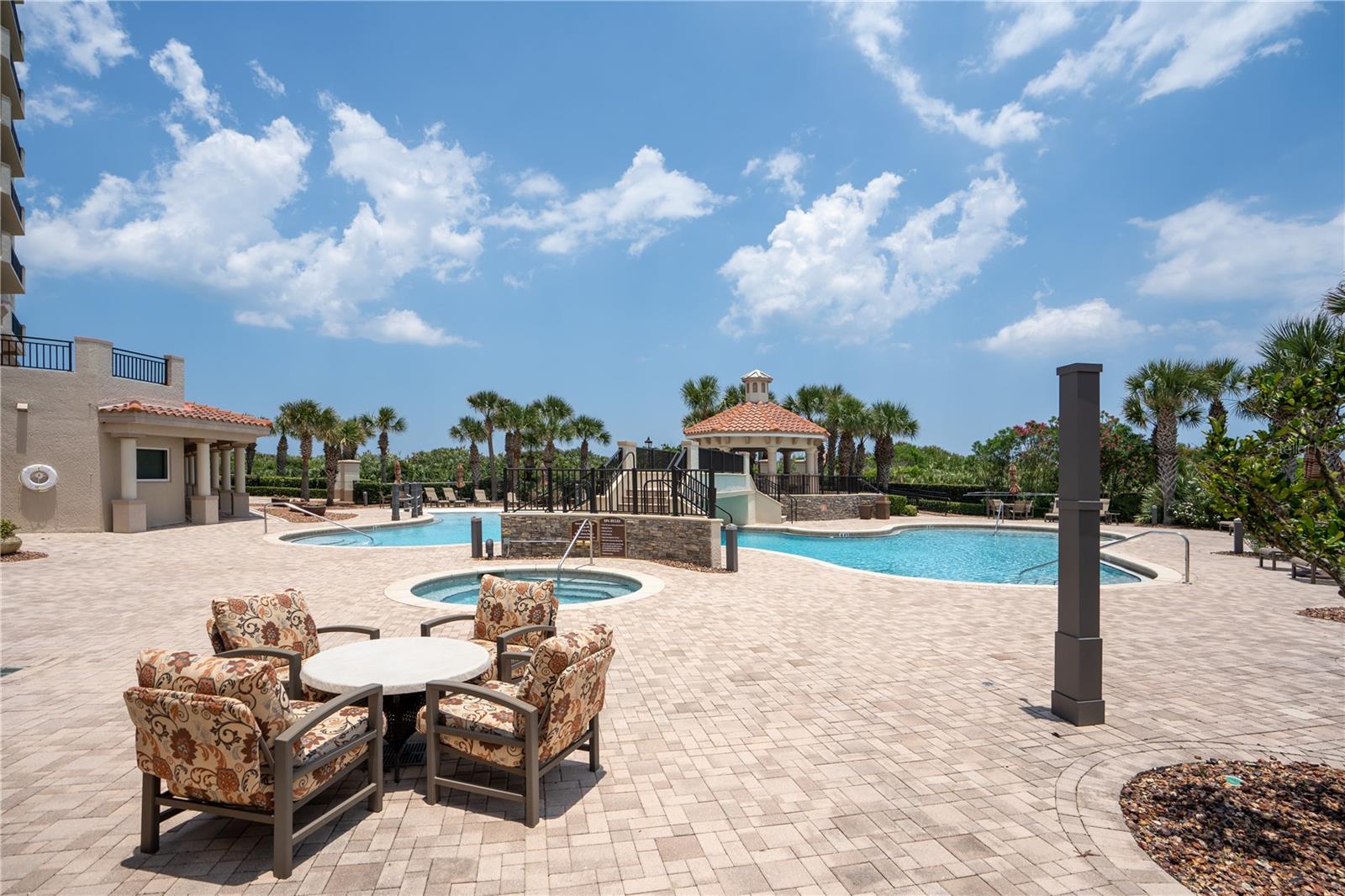85 AVENUE DE LA MER #906