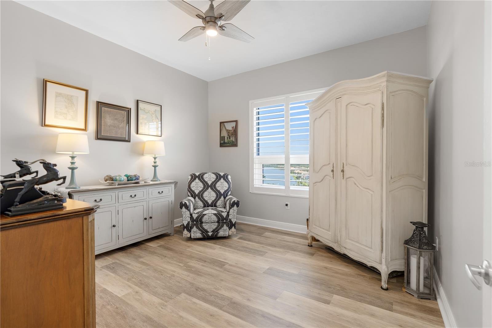 85 AVENUE DE LA MER #906