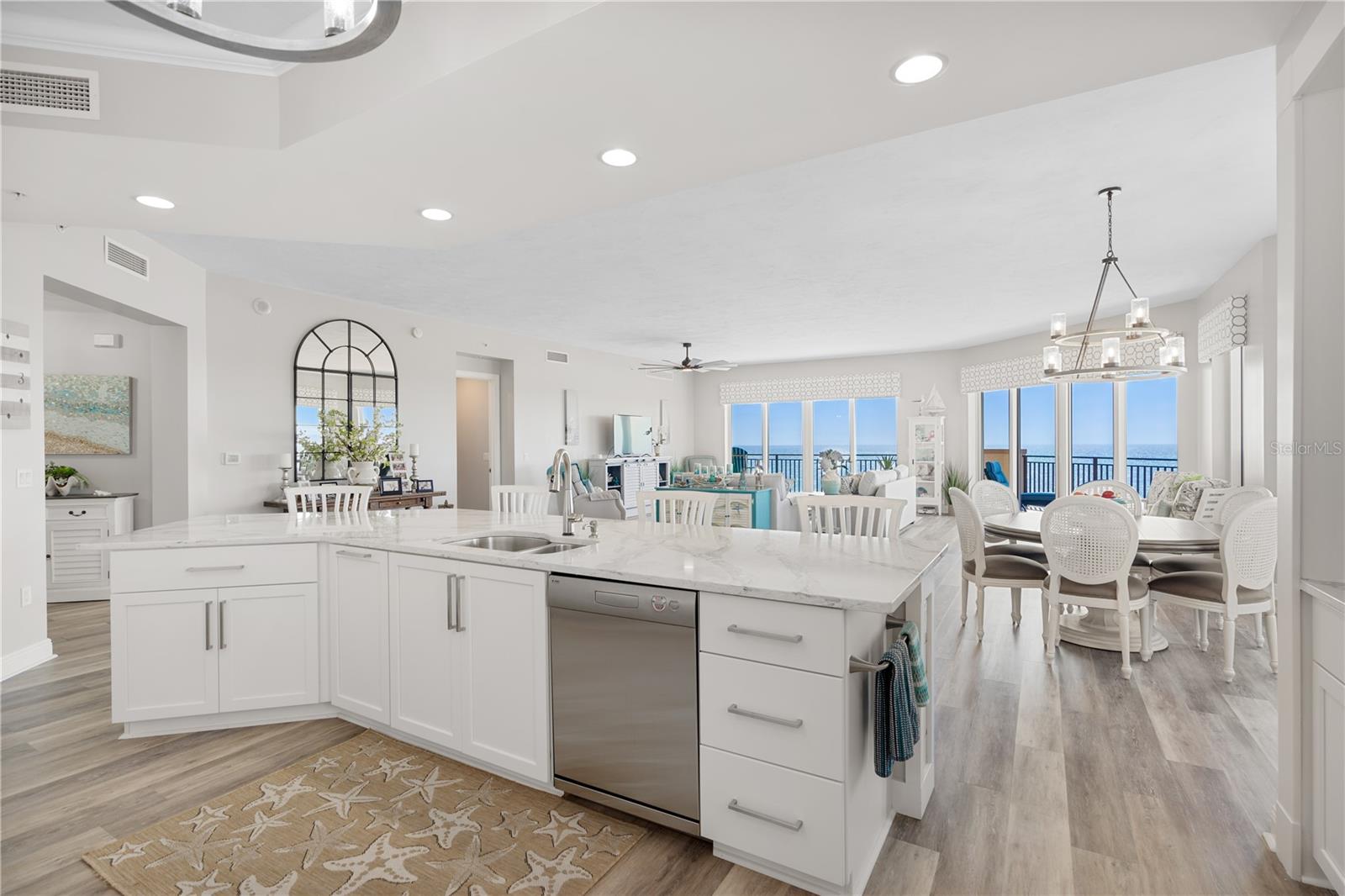 85 AVENUE DE LA MER #906