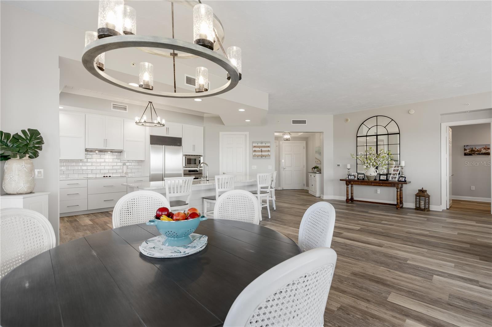 85 AVENUE DE LA MER #906
