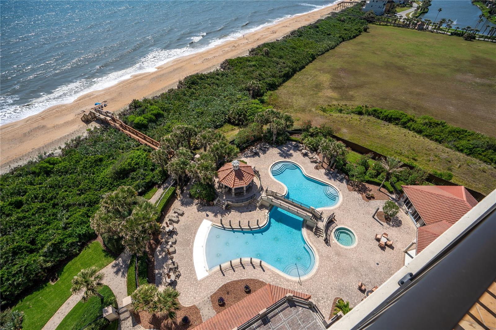 85 AVENUE DE LA MER #906