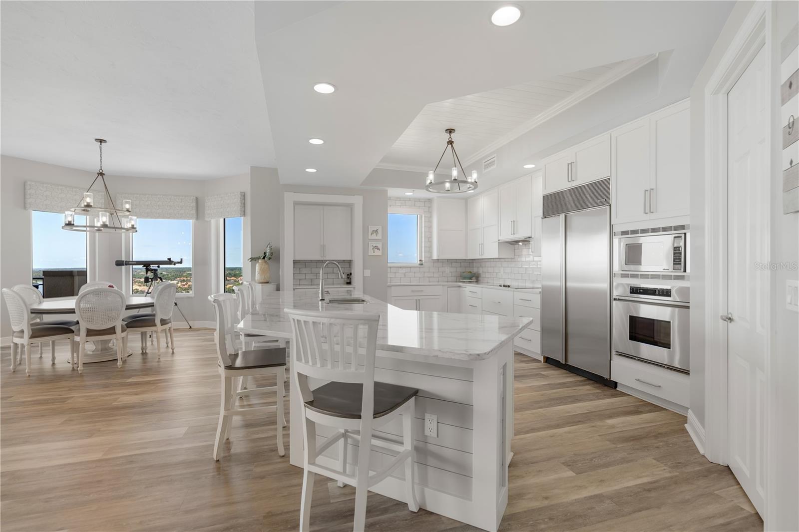 85 AVENUE DE LA MER #906