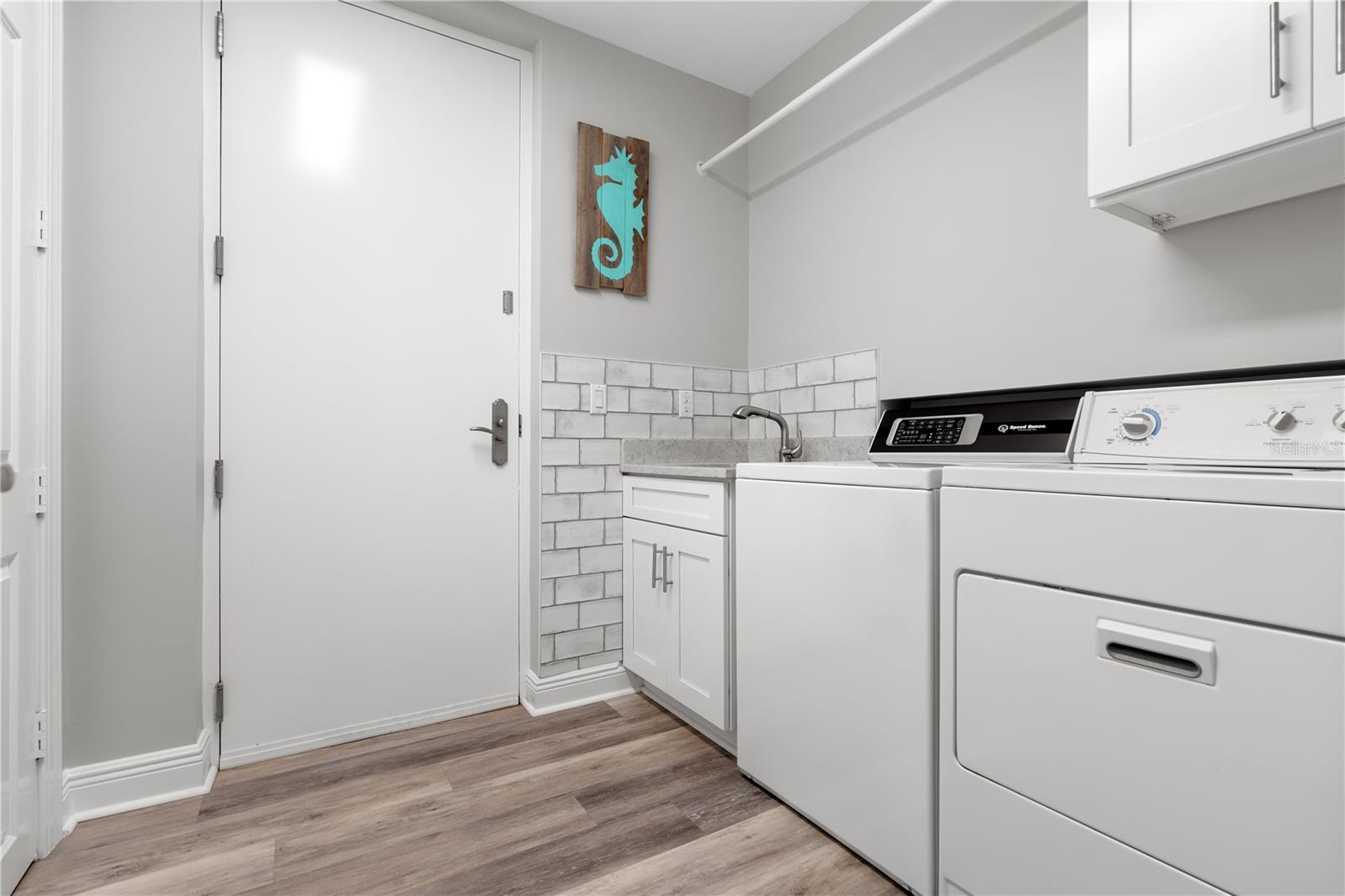 85 AVENUE DE LA MER #906