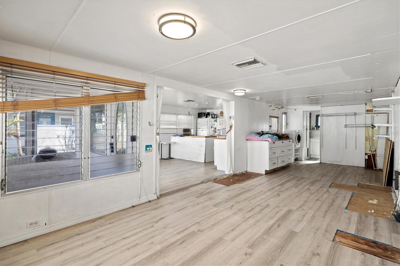 90 TWIN SHORES BLVD