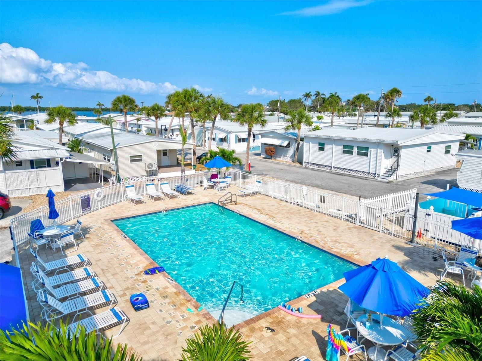 90 TWIN SHORES BLVD