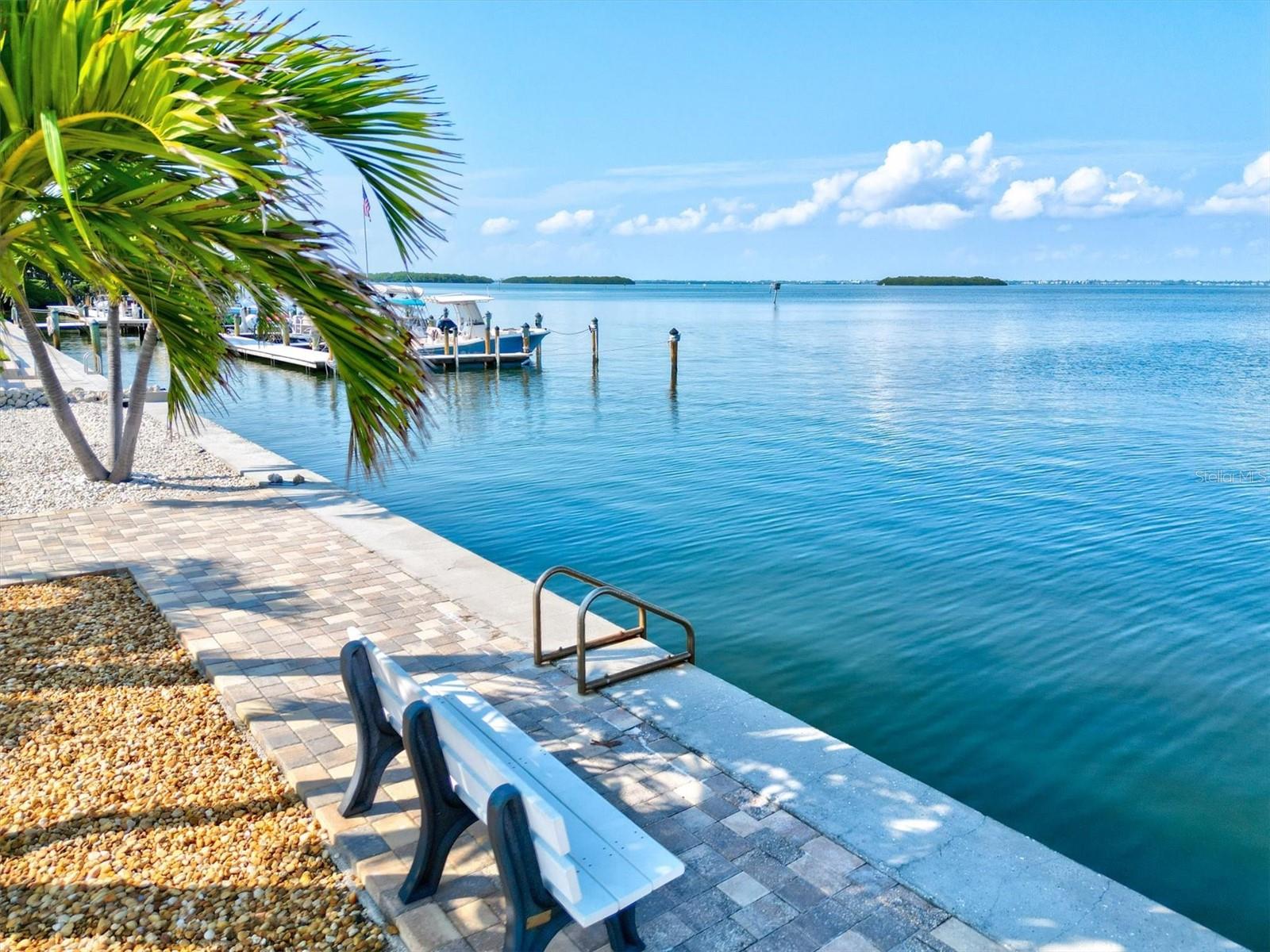 90 TWIN SHORES BLVD