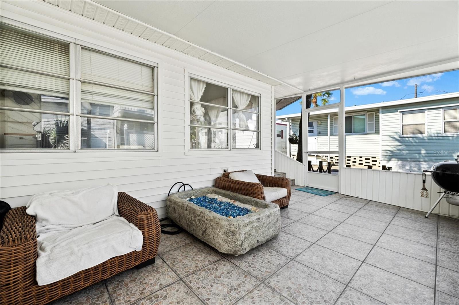90 TWIN SHORES BLVD