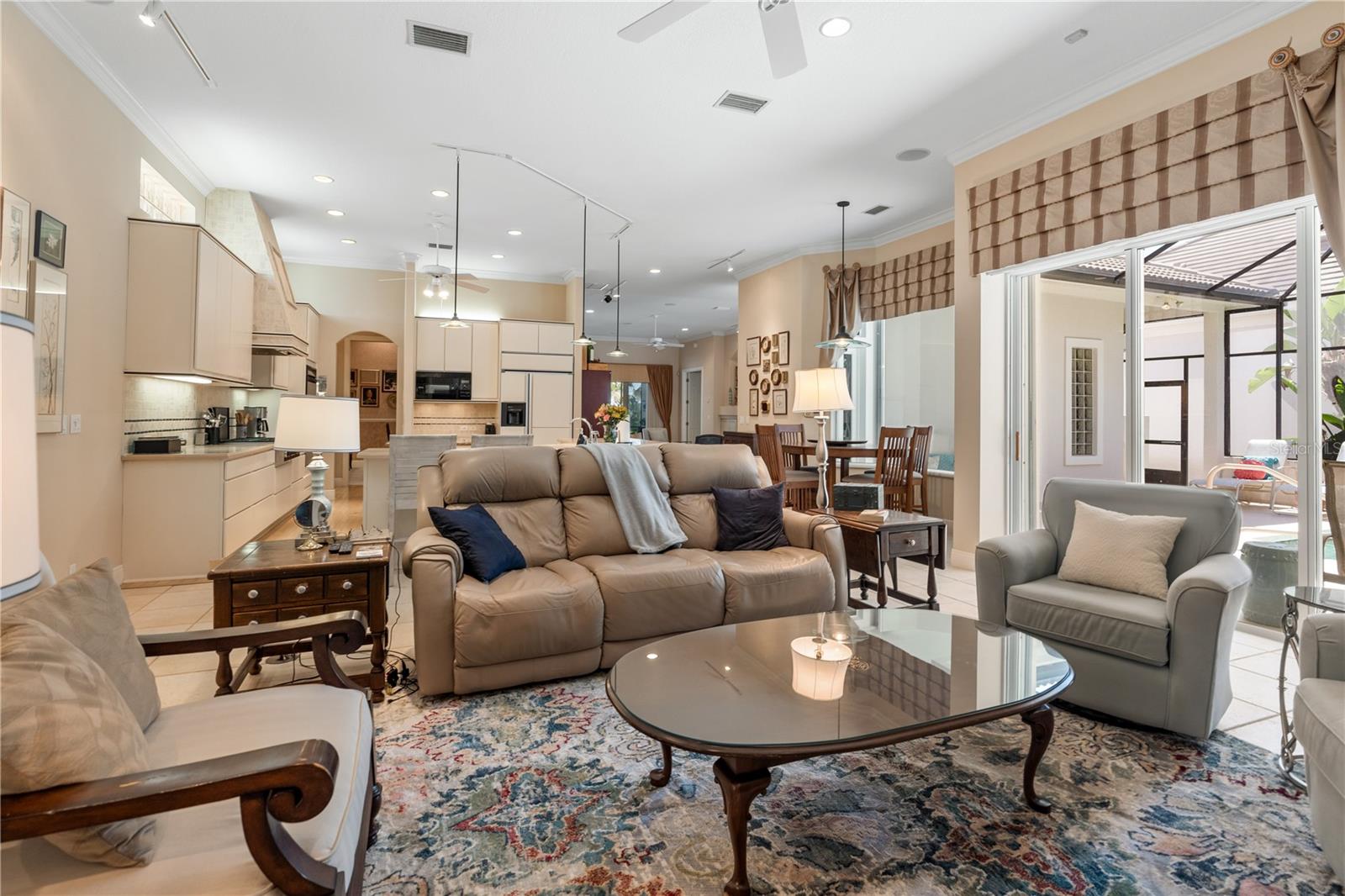 6 MONTILLA PL