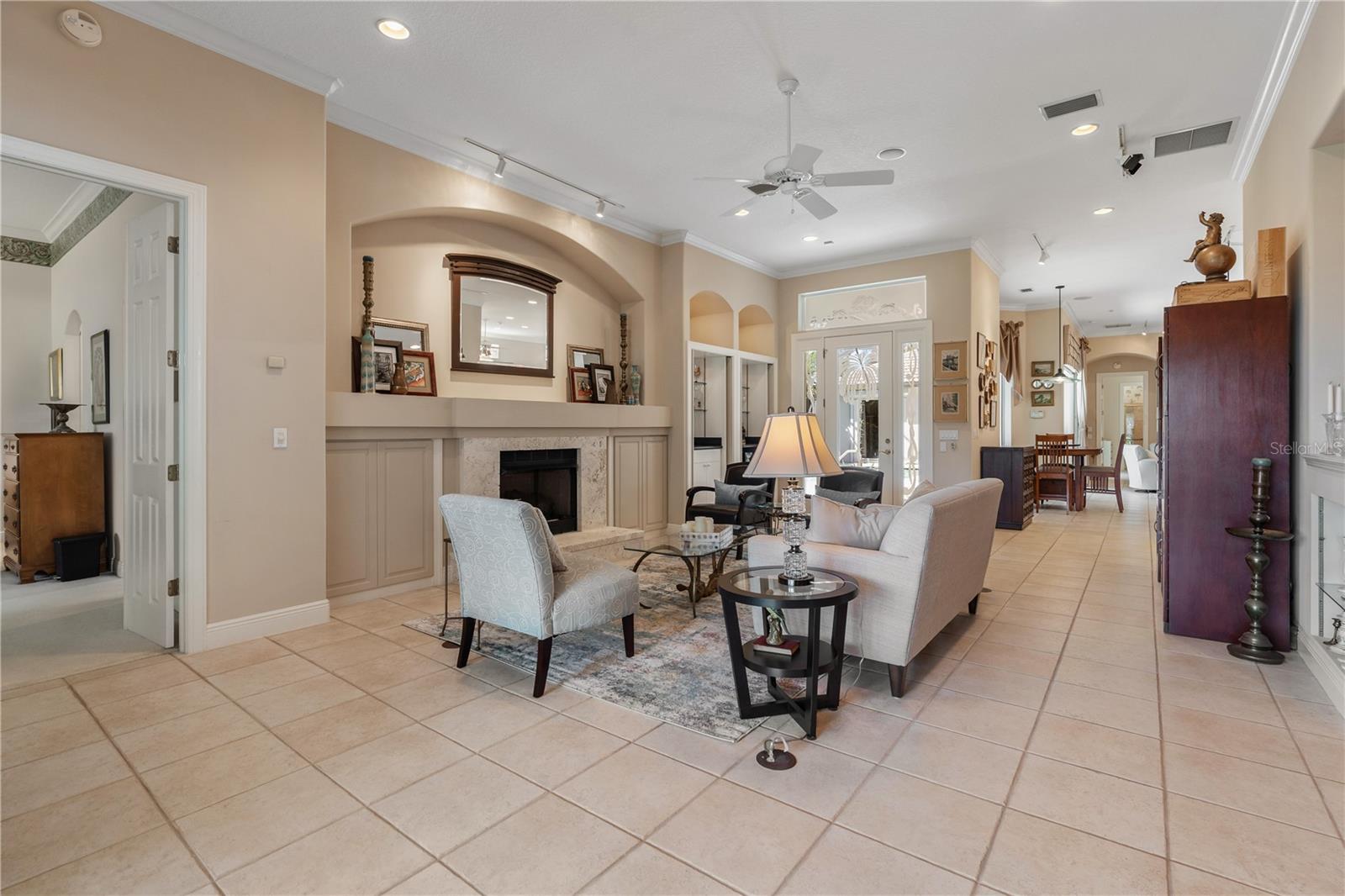 6 MONTILLA PL