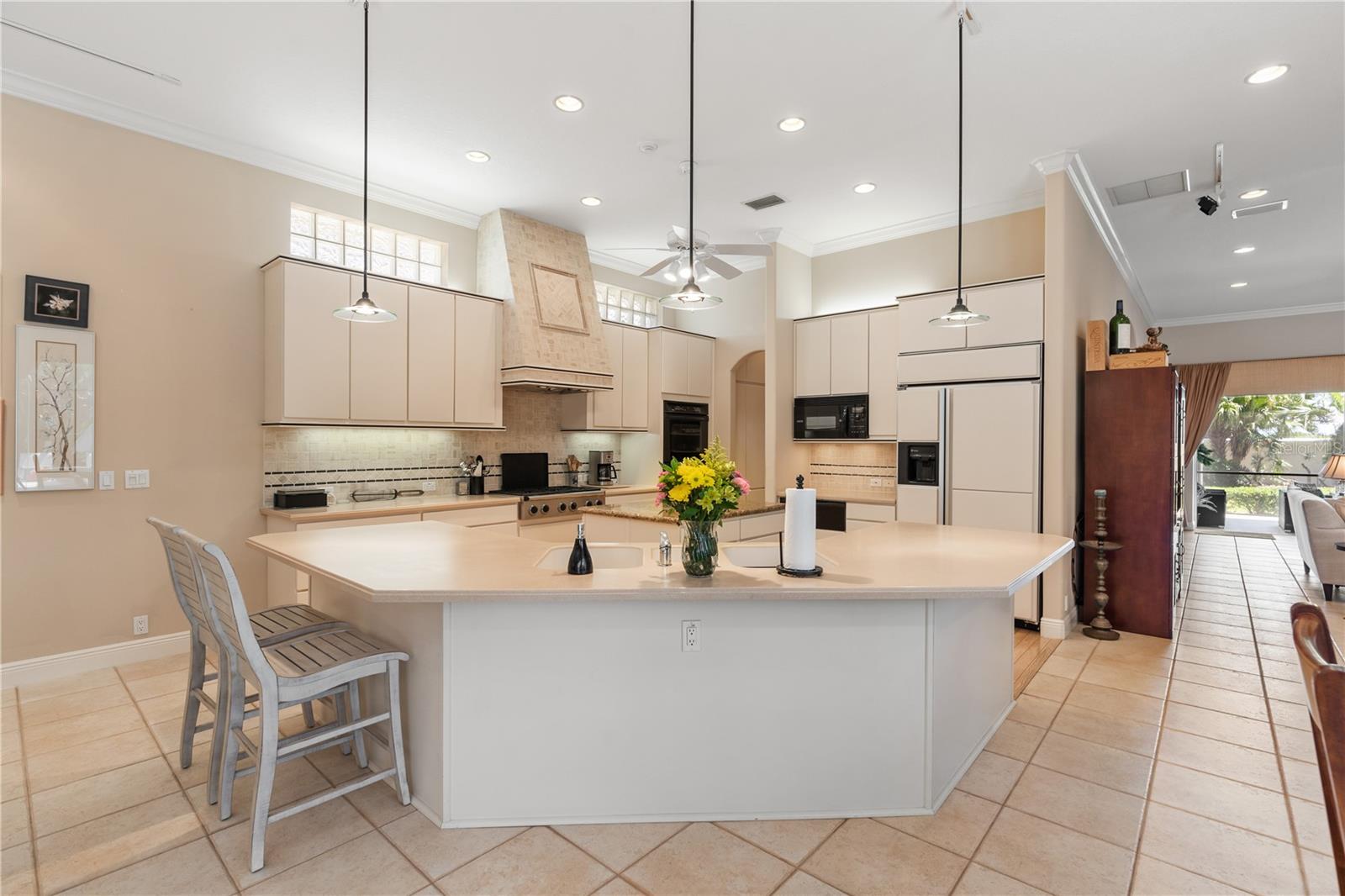 6 MONTILLA PL