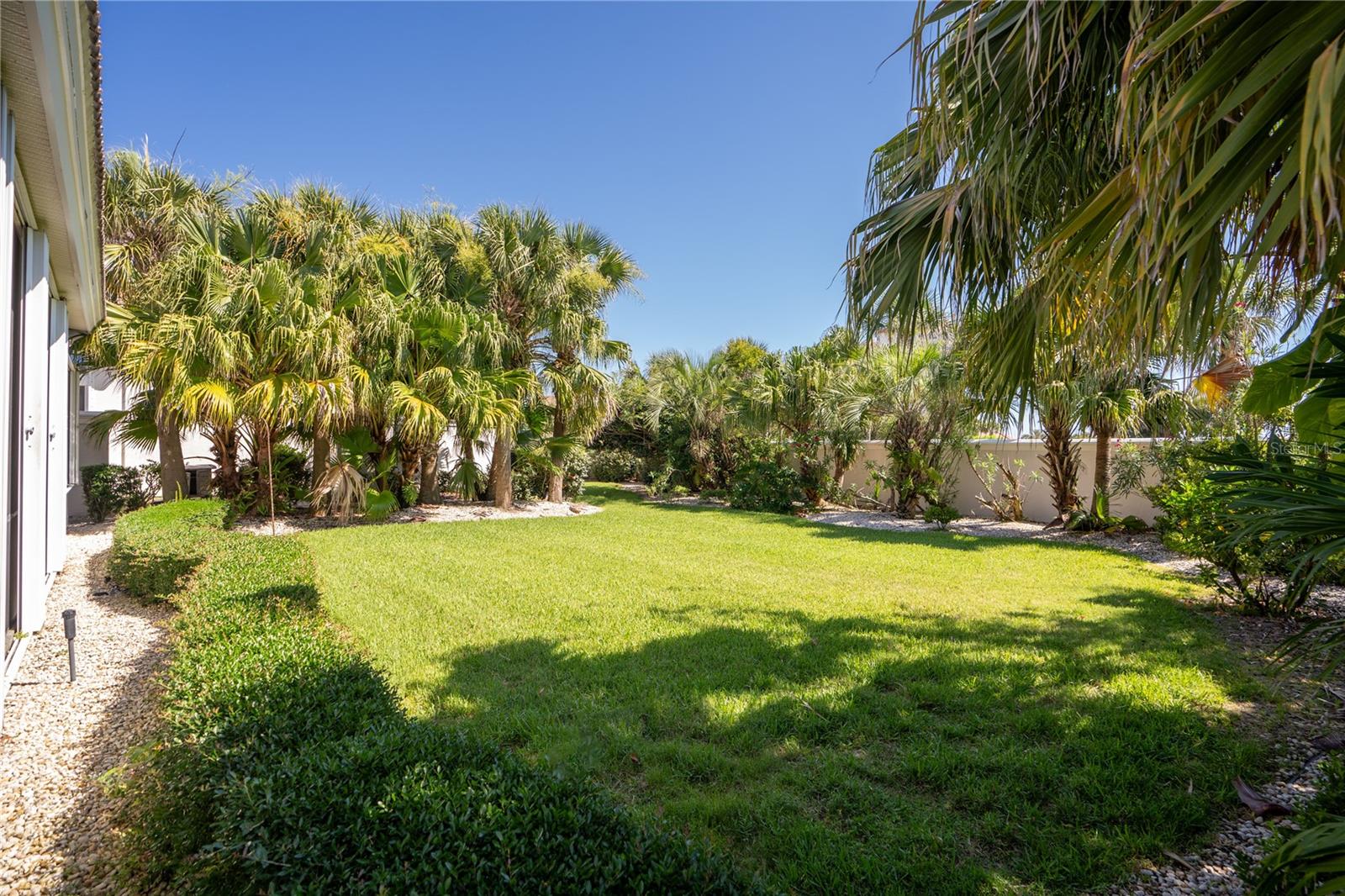 6 MONTILLA PL