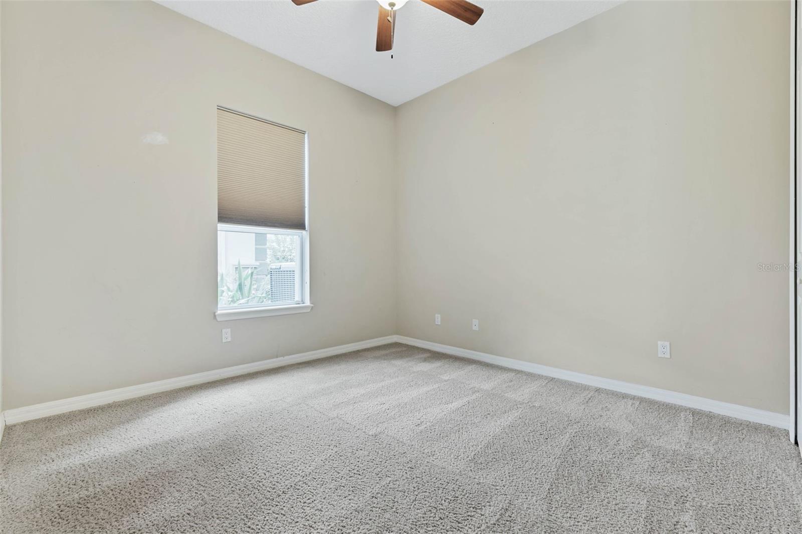 21 N VILLAGE DR