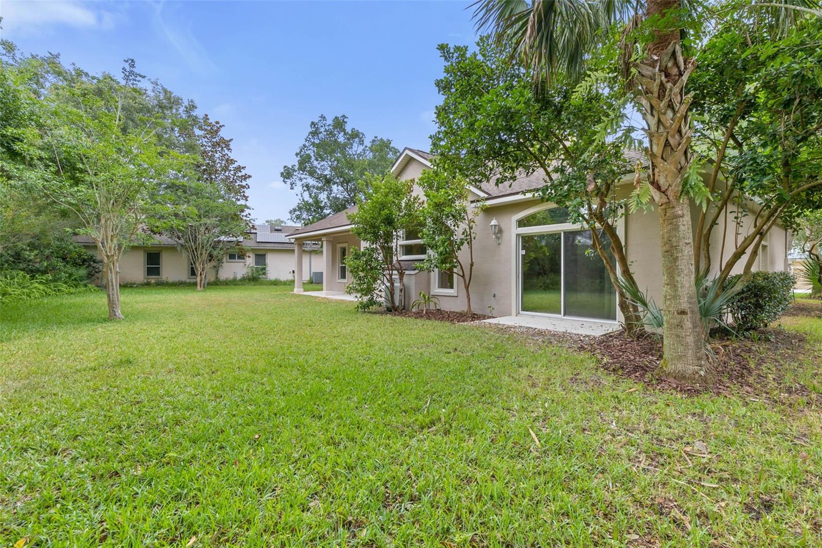 21 N VILLAGE DR