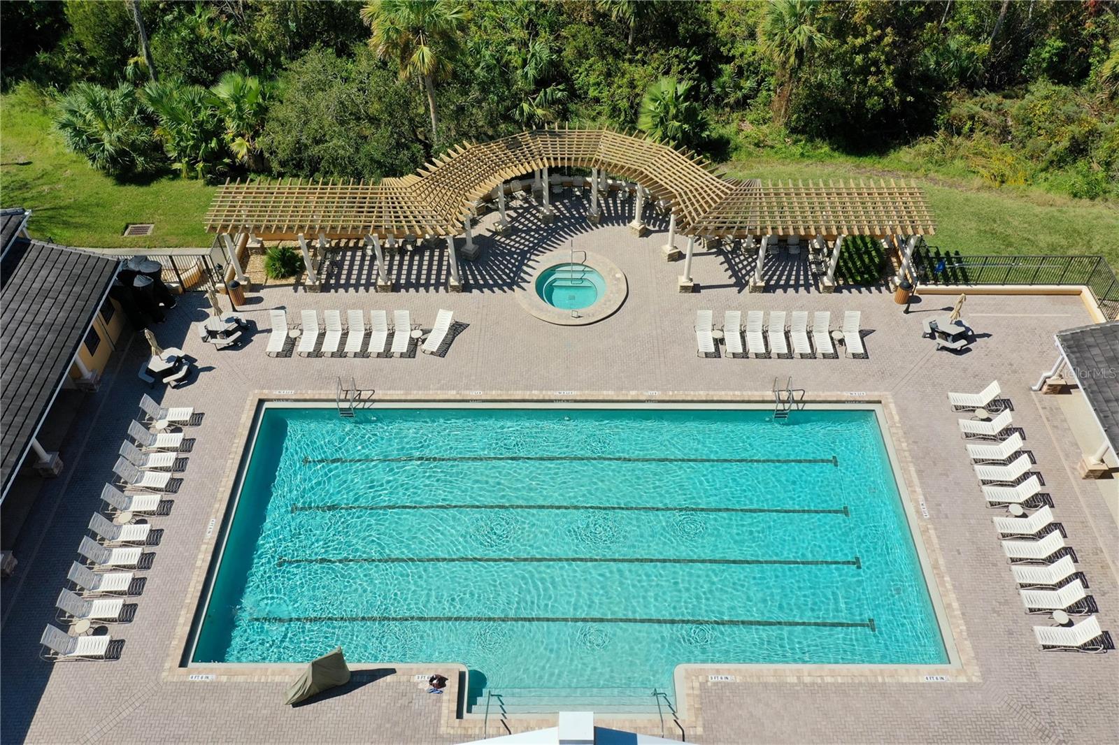 21 N VILLAGE DR