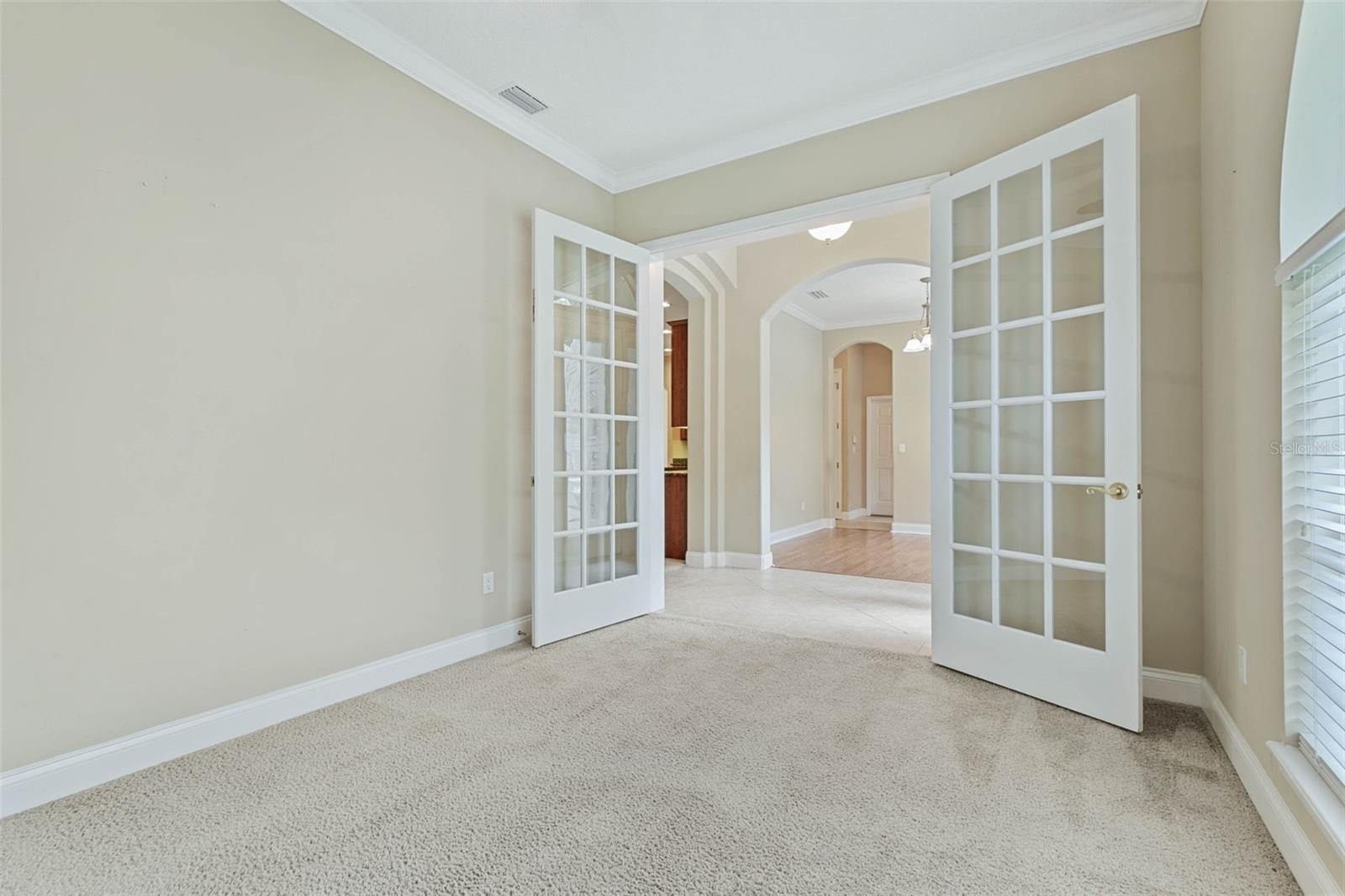 21 N VILLAGE DR