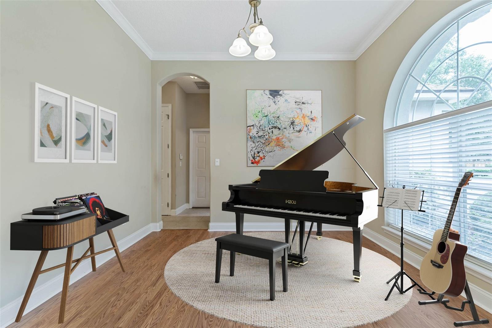 21 N VILLAGE DR