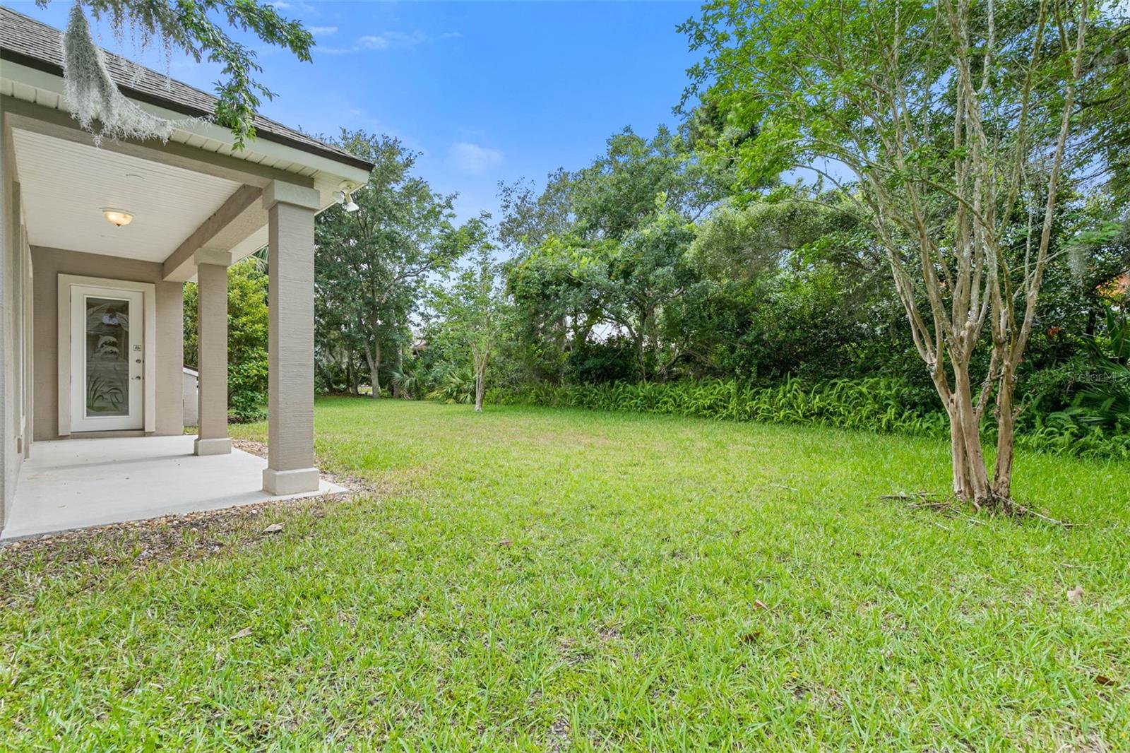 21 N VILLAGE DR