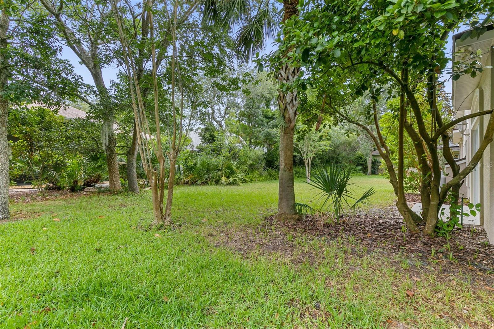 21 N VILLAGE DR