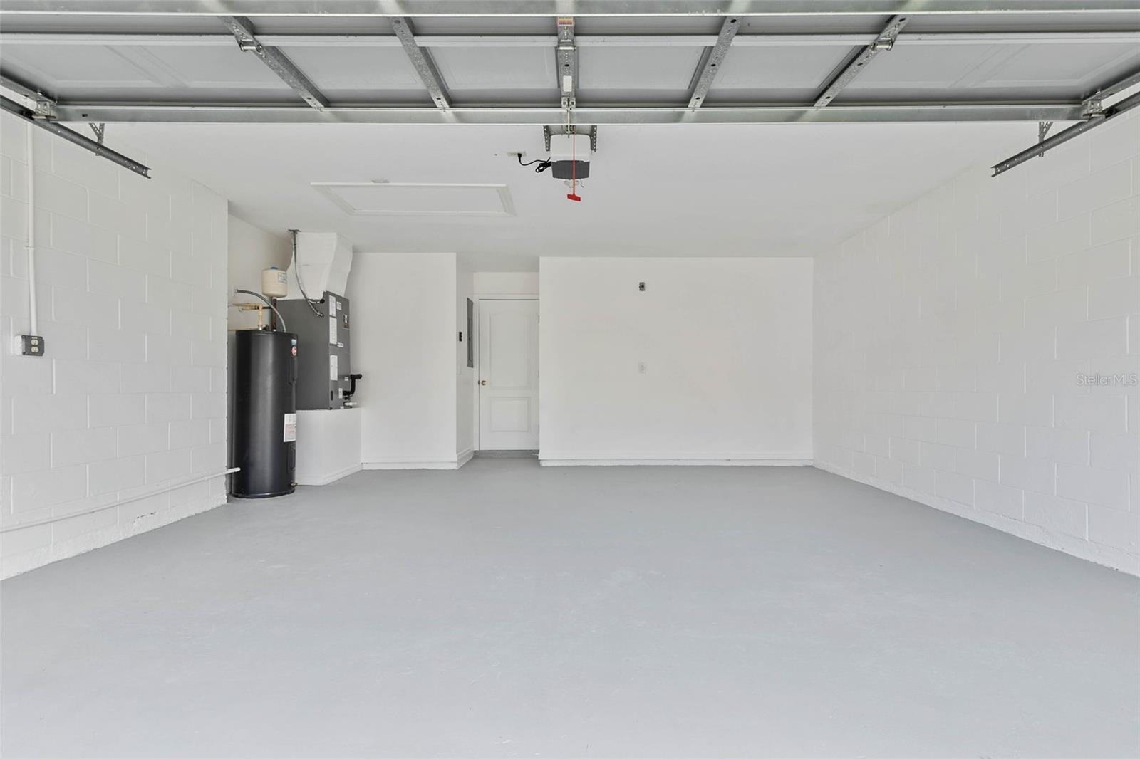 10 RYMSHAW DR