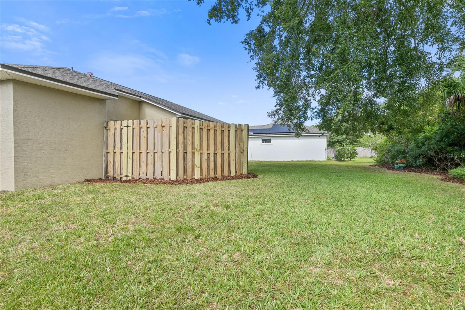 10 RYMSHAW DR